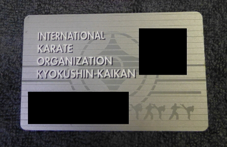 �ɐ^��ى���J�[�h