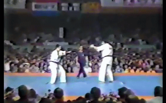 ��12��S���{������@�O�r�[��vs������