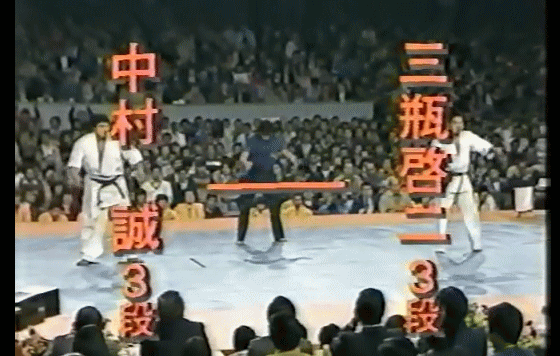 �ɐ^����13��S���{������@�O�r�[��vs������